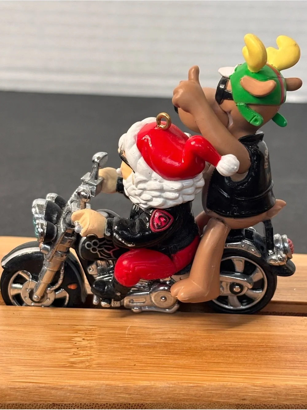 Carlton Cards Heirloom Collection 2002 "Rebel with a Claus" Motorcycle Ornament - Picture 10 of 14